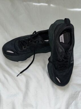Hoka Bondi triple black Womens sneakers 8